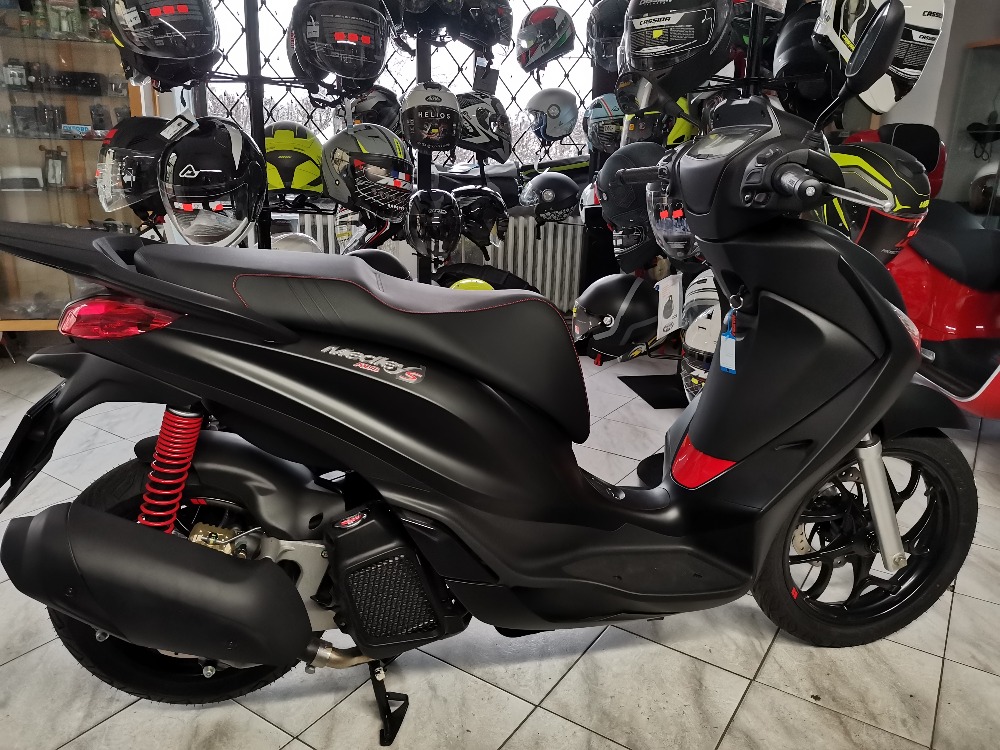 Piaggio Medley bazar
